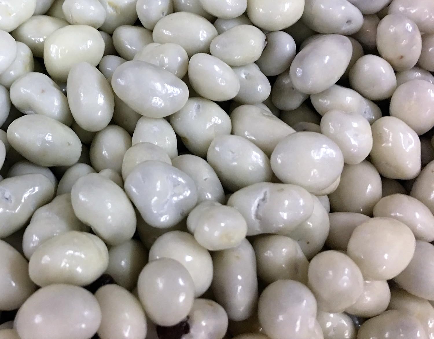 Greek Yogurt Covered Raisins - It's Delish