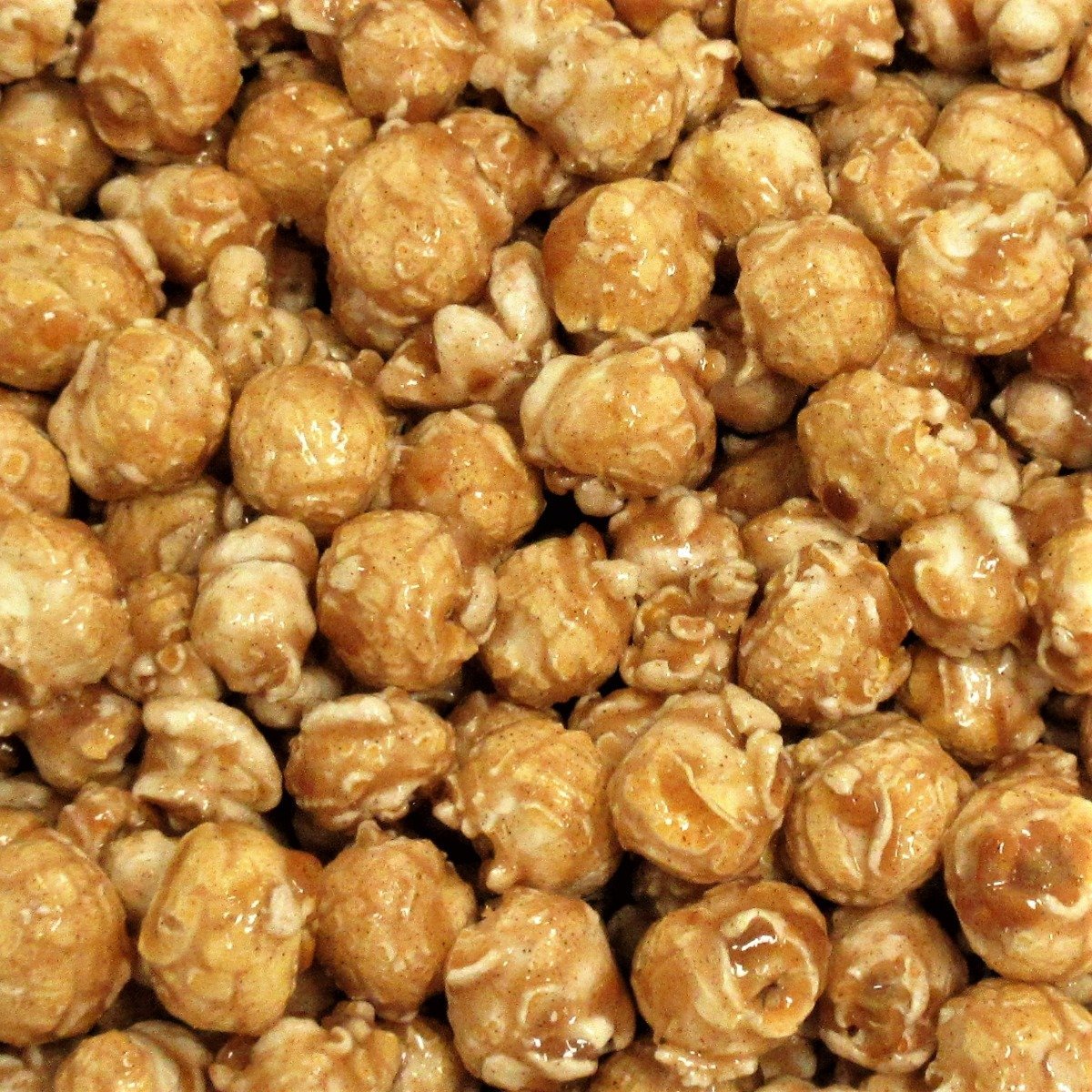 Cinnamon Caramel Popcorn - It's Delish